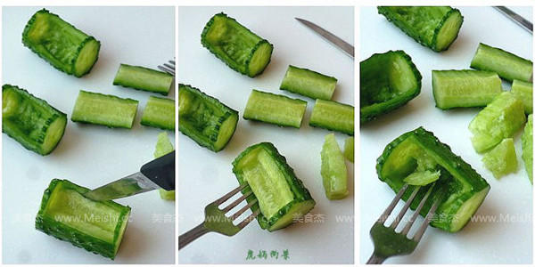 黄瓜红椒拌鸡肉的做法步骤:9