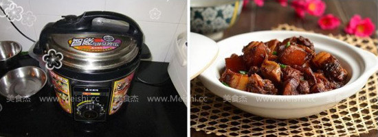梅菜芋香红烧肉的做法步骤:11