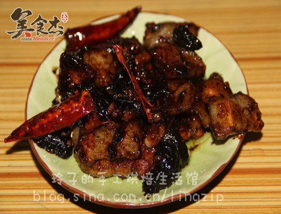 黑蒜红烧肉的做法步骤：5