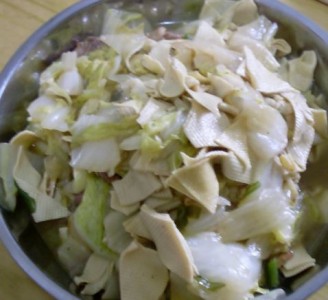 干豆腐炒白菜肉片的做法