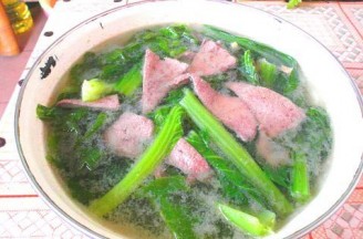 猪肝芥菜汤的做法