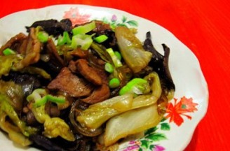 榛蘑炖白菜的做法